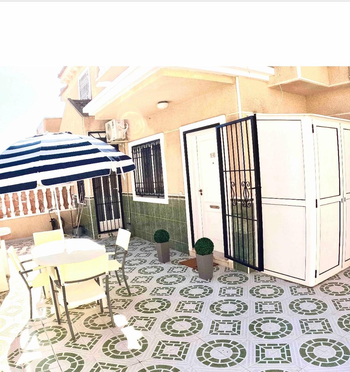 Casa De Espana Torrevieja, Costa Blanca Beach Екстериор снимка